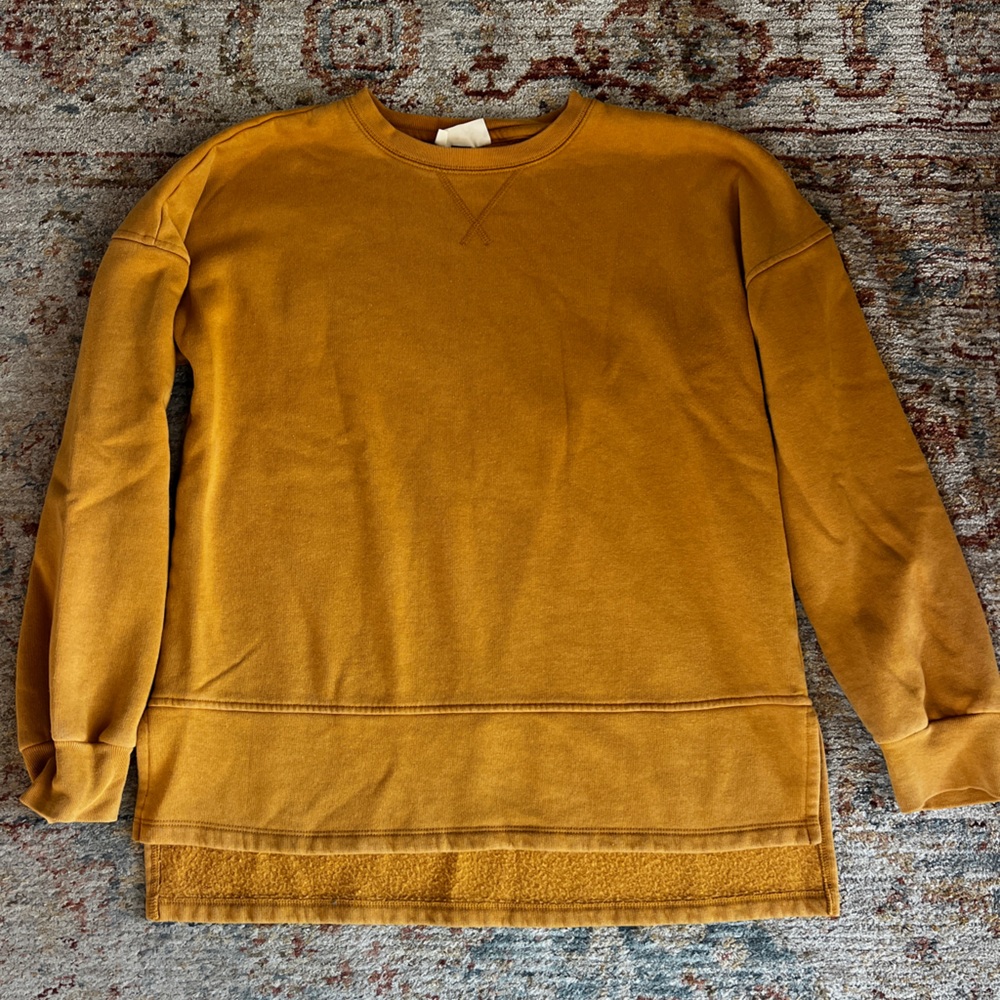Universal Thread women’s pullover